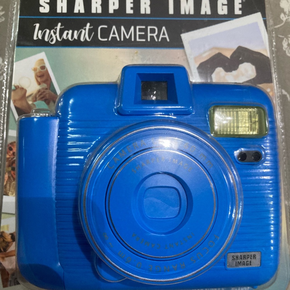 Instant camera